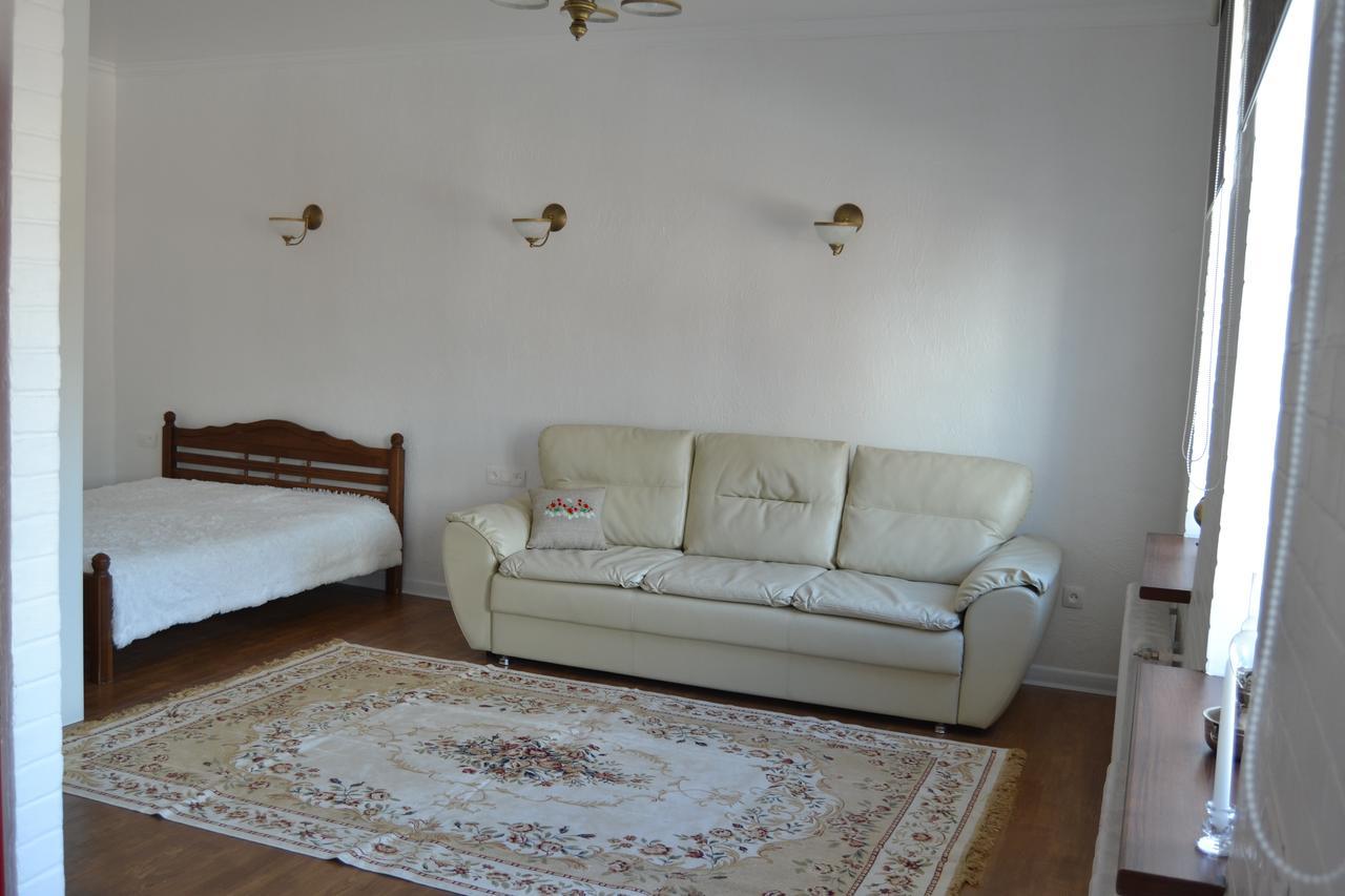 Vladimirskie Apartamenty In Center Of เบรสต์ ภายนอก รูปภาพ